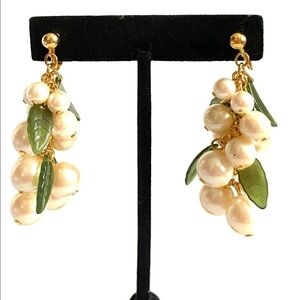 Faux Pearls Earrings Clip Ons Jewelry